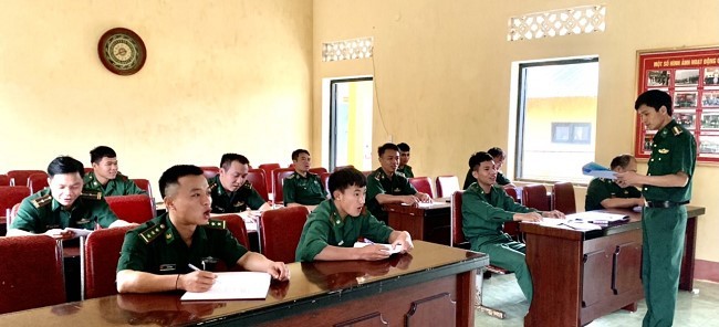 Lớp học tiếng Lào của những chiến sĩ quân hàm xanh-cover-img