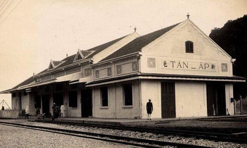 Đường sắt do người Pháp làm trên đất Quảng Bình, có cả kết nối với cáp treo ở Xóm Cục năm 1933-2