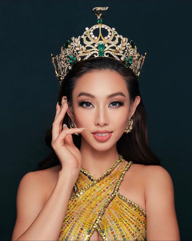 Lộ diện vương miện mới của Miss Grand 2022, có vượt qua được vương miện 12 tỷ đồng của Thùy Tiên?-4