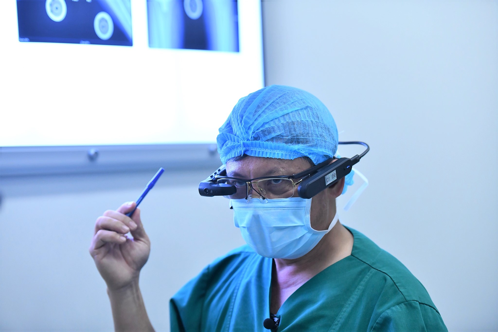 Ứng dụng công nghệ thực tế ảo trong phẫu thuật thay khớp gối-17