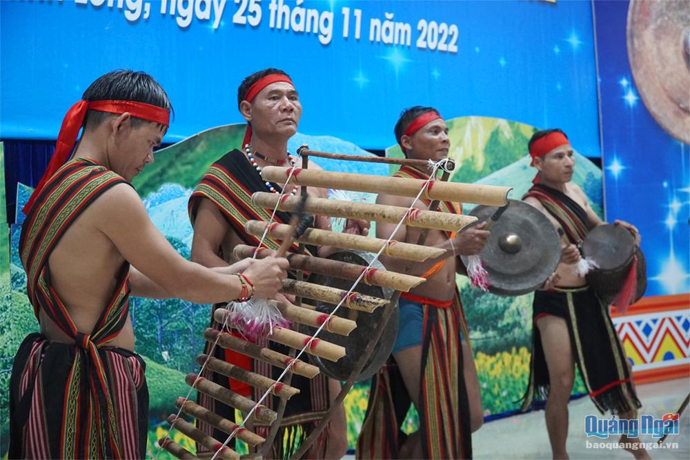 Liên hoan cồng chiêng, đàn hát dân ca tỉnh Quảng Ngãi năm 2022-10