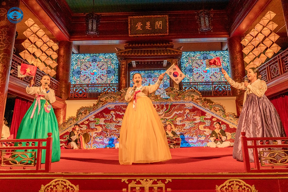Những vũ điệu dân ca của Hàn Quốc trong nhà hát Duyệt Thị Đường-3