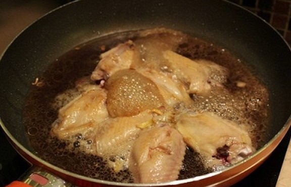Cách làm cánh gà chiên nước mắn ngon lành, tròn vị ăn hao cơm vô cùng-3