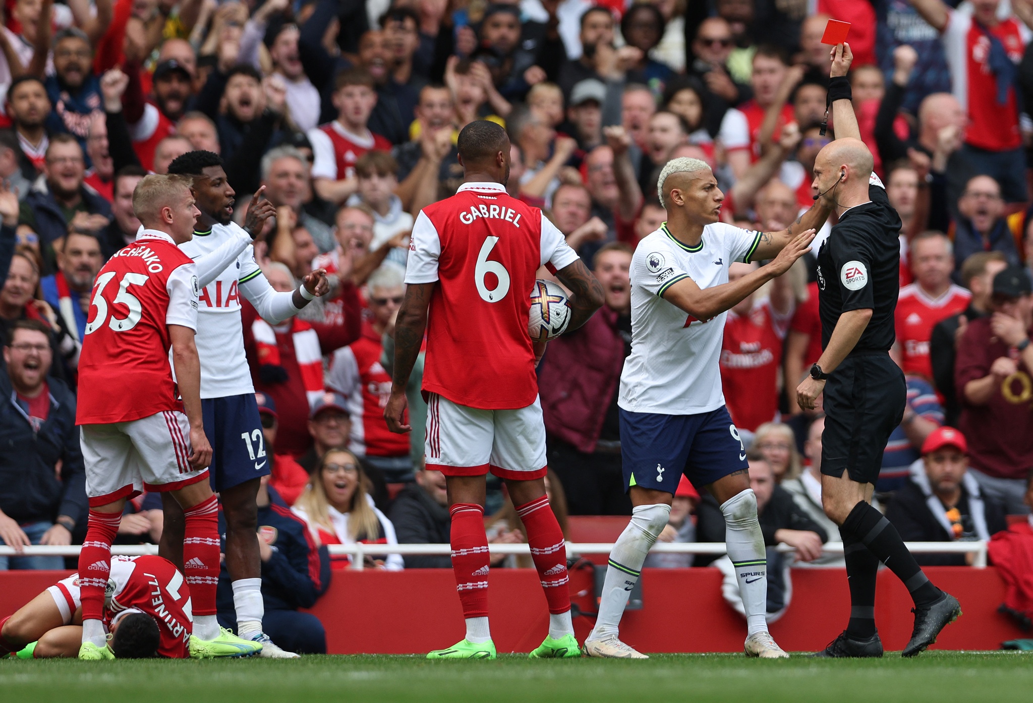 Tottenham nhận thẻ đỏ vô duyên, Arsenal đại thắng ở trận derby thành London-2