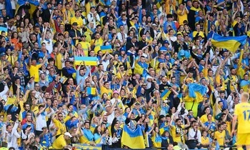 Ukraine chạy đua đăng cai World Cup 2030-img