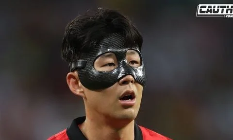 Son Heung-min xin lỗi fan Hàn Quốc sau trận thua tiếc nuối trước Ghana-img
