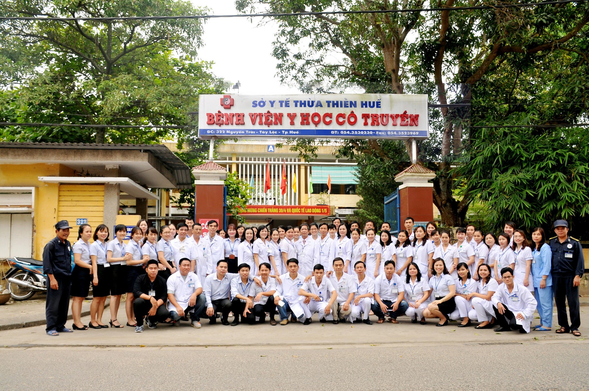 Bệnh viện YHCT Thừa Thiên Huế: Vì niềm tin và sức khỏe của nhân dân-3