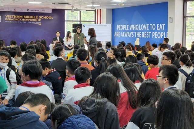 Khai mạc giải tranh biện đầu tiên tại Việt Nam dành cho học sinh trung học cơ sở-img