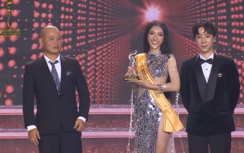 Đoàn Thiên Ân đăng quang Hoa hậu Hòa bình Việt Nam 2022-15