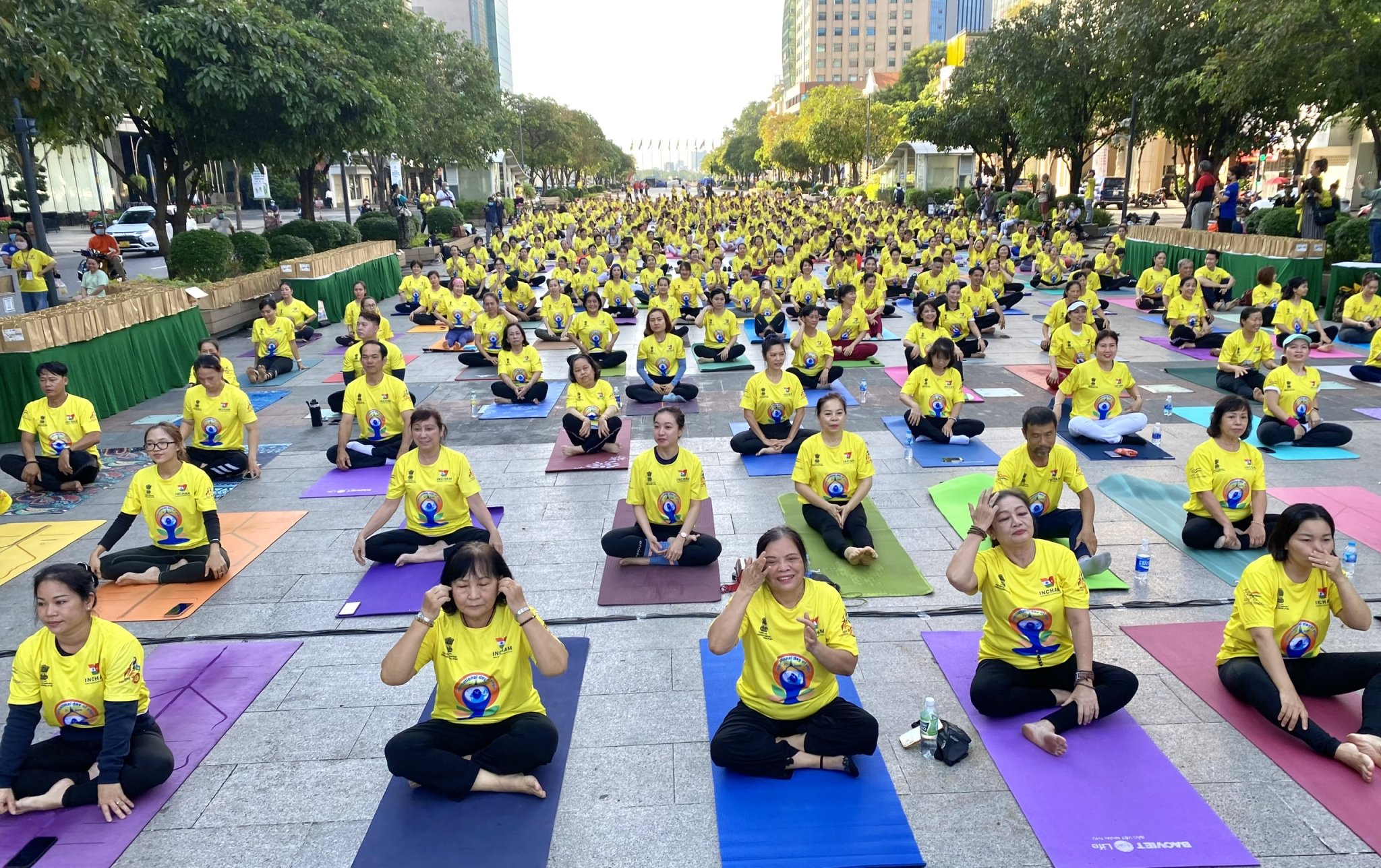 Hơn 1.000 người đồng diễn Ngày Quốc tế Yoga Lần thứ 8-10