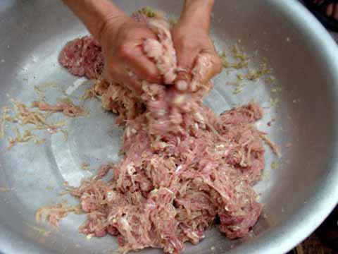 Kỳ lạ ngôi làng ăn thịt sống “độc nhất vô nhị” ở Việt Nam-2