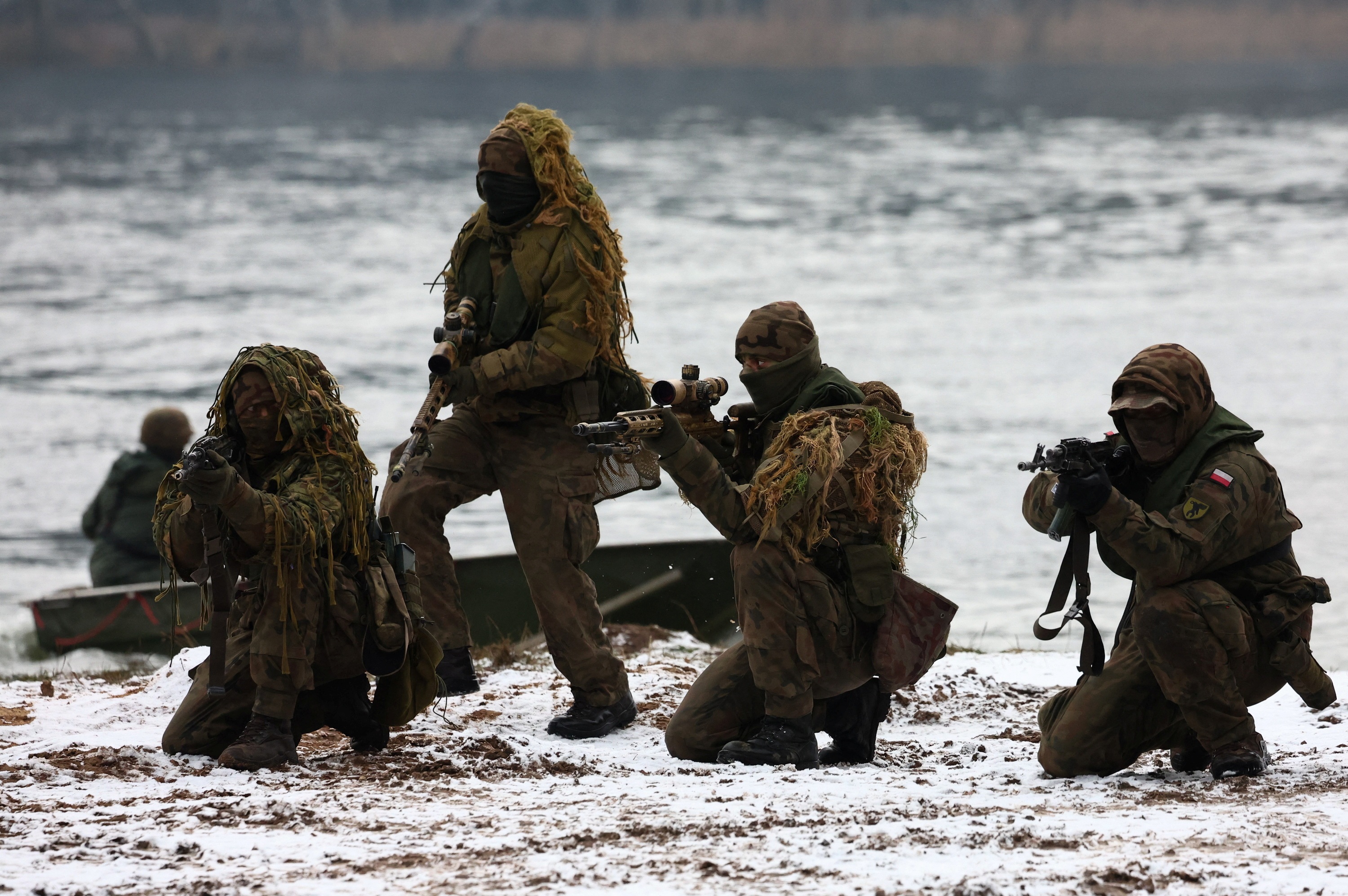 NATO tập trận tại "vùng tử huyệt" sát Nga-3