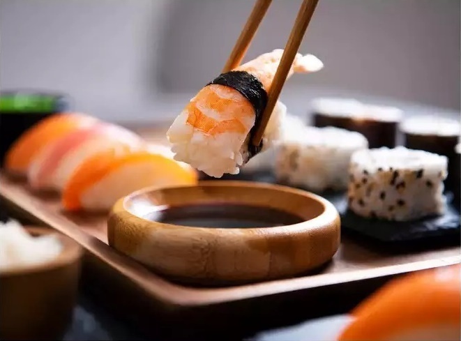 Ăn sushi, có 5 điều bạn cần nhớ để thưởng thức trọn vẹn nhất mà không phí hoài hương vị-3