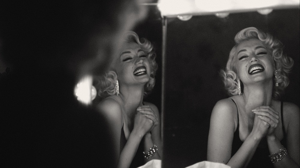 Bộ phim nhiều cảnh nóng về Marilyn Monroe khiến khán giả phẫn nộ-3
