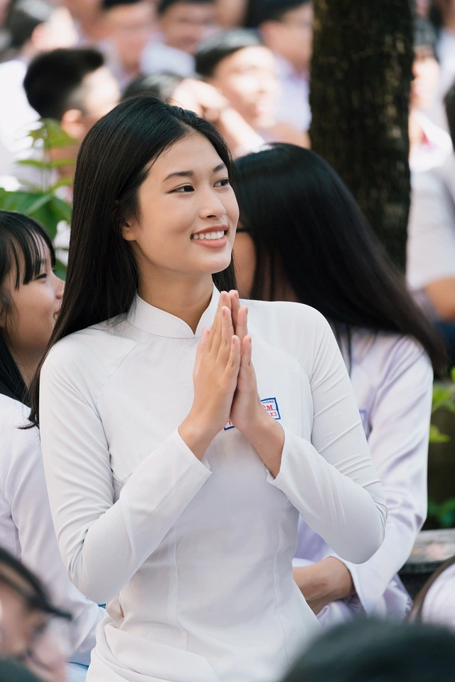 Nhan sắc đời thường của người đẹp vừa đăng quang Hoa hậu Hoà bình Việt Nam 2022-4
