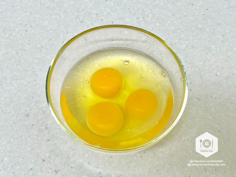 Công thức làm món trứng cuộn hình dưa hấu cực độc lạ-7