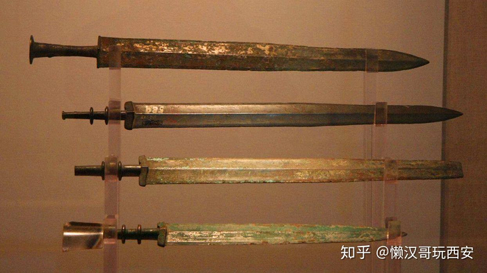 Ly kỳ chuyện Tần Thủy Hoàng ráo riết tìm báu vật trong mộ cổ-10
