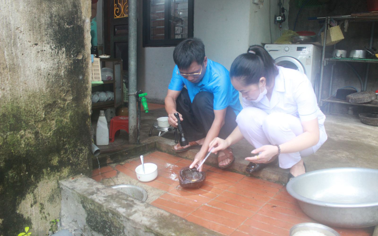 Đoàn Thanh niên Bộ Y tế khám sức khỏe và phát thuốc miễn phí cho bà con vùng sâu, vùng xa-25