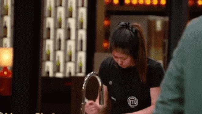 Khi món ăn Việt "lên sóng" MasterChef: Khiến dàn đầu bếp nước ngoài “đau đầu”, còn giám khảo thì bất ngờ khi ăn-17