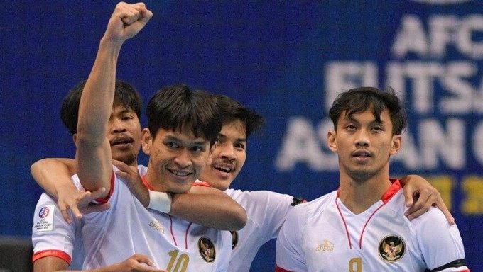 Indonesia không được công nhận bàn thắng, Nhật Bản vào bán kết futsal châu Á-15