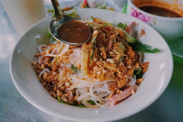 Món bún dân dã ở Đà thành tuy đậm mùi nhưng một khi đã ăn là ‘ghiền’-3