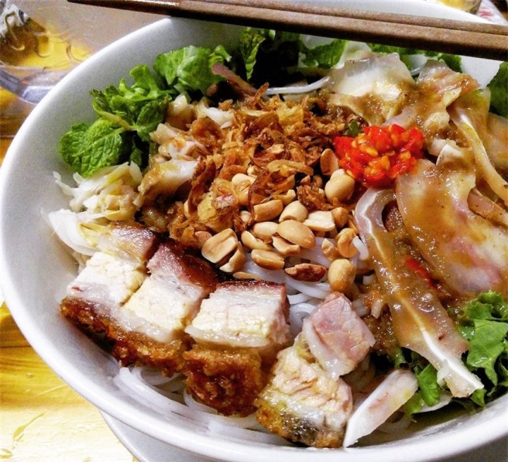 Món bún dân dã ở Đà thành tuy đậm mùi nhưng một khi đã ăn là ‘ghiền’-2