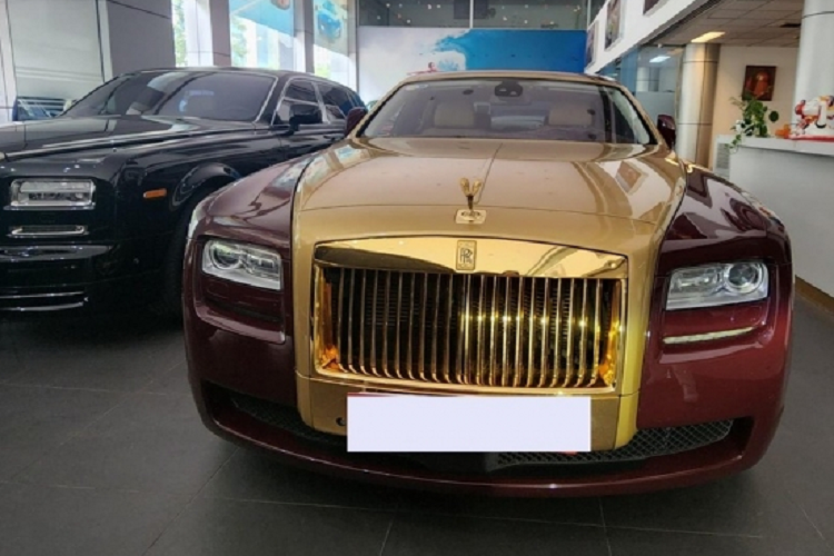 Thông tin đấu giá Rolls-Royce Ghost "dát vàng" của đại gia Quyết còi FLC-3