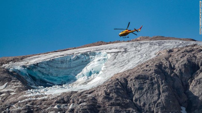 Sập sông băng tại Kyrgyzstan, nhóm du khách quốc tế thoát hiểm thần kỳ-4