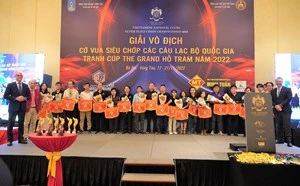 Gần 400 kỳ thủ tham gia giải cờ vua siêu chớp các câu lạc bộ toàn quốc 2022-cover-img