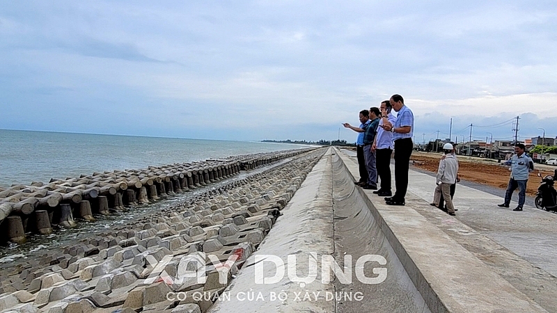 Phòng, chống siêu bão Noru: Công trường xây dựng chấp hành nghiêm Công điện khẩn của Chủ tịch UBND tỉnh Quảng Ngãi-4