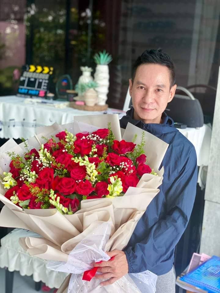 Bữa tiệc sinh nhật '0 đồng' của Lý Hải bên gia đình, Minh Hà bất ngờ tiết lộ 'tuổi thật' của chồng nhưng có gì đó sai số?-6