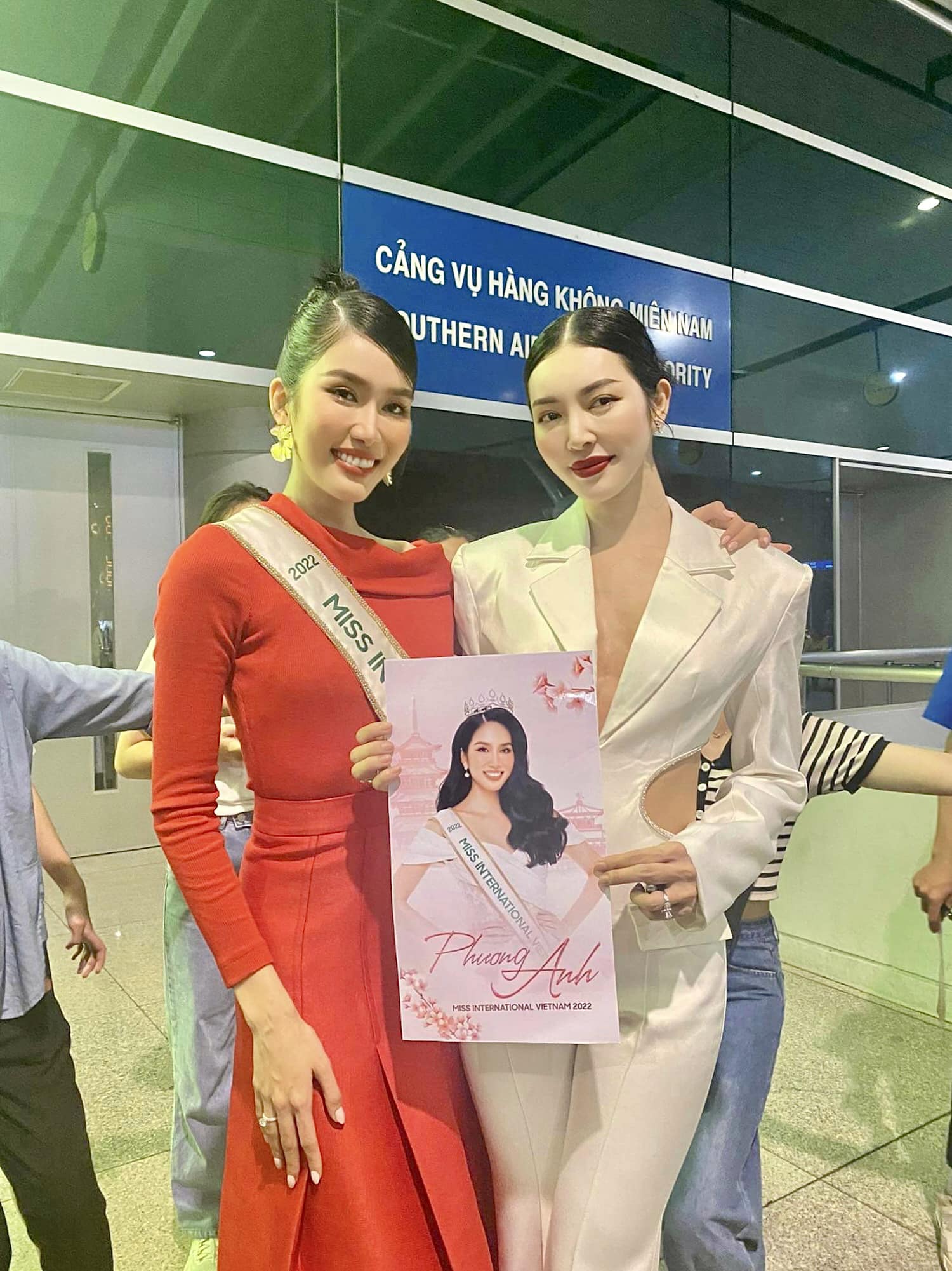 Dàn Hoa hậu, Á hậu tiễn Phương Anh lên đường thi Miss International 2022-6