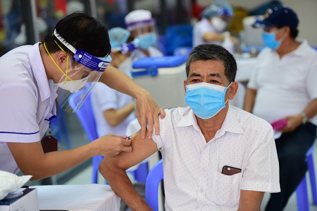 Ngăn ngừa nhiễm biến thể phụ BA.5 - vaccine vẫn là “vũ khí” hàng đầu-3