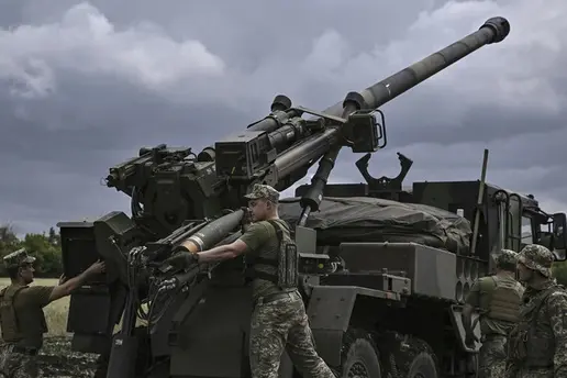 Phương Tây dồn dập viện trợ vũ khí, tiếp đà tiến công của Ukraine-cover-img