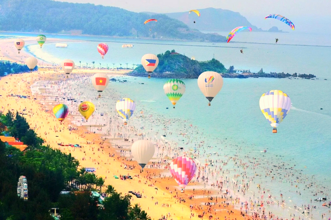 Lễ hội khinh khí cầu tạo điểm nhấn thu hút khách du lịch cho Thị xã Cửa Lò-1