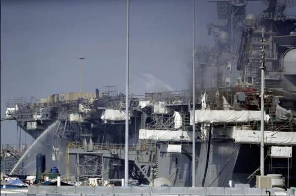 Lý do thủy thủ bị nghi đốt tàu chiến Mỹ trị giá hơn tỷ USD được tuyên trắng án-2