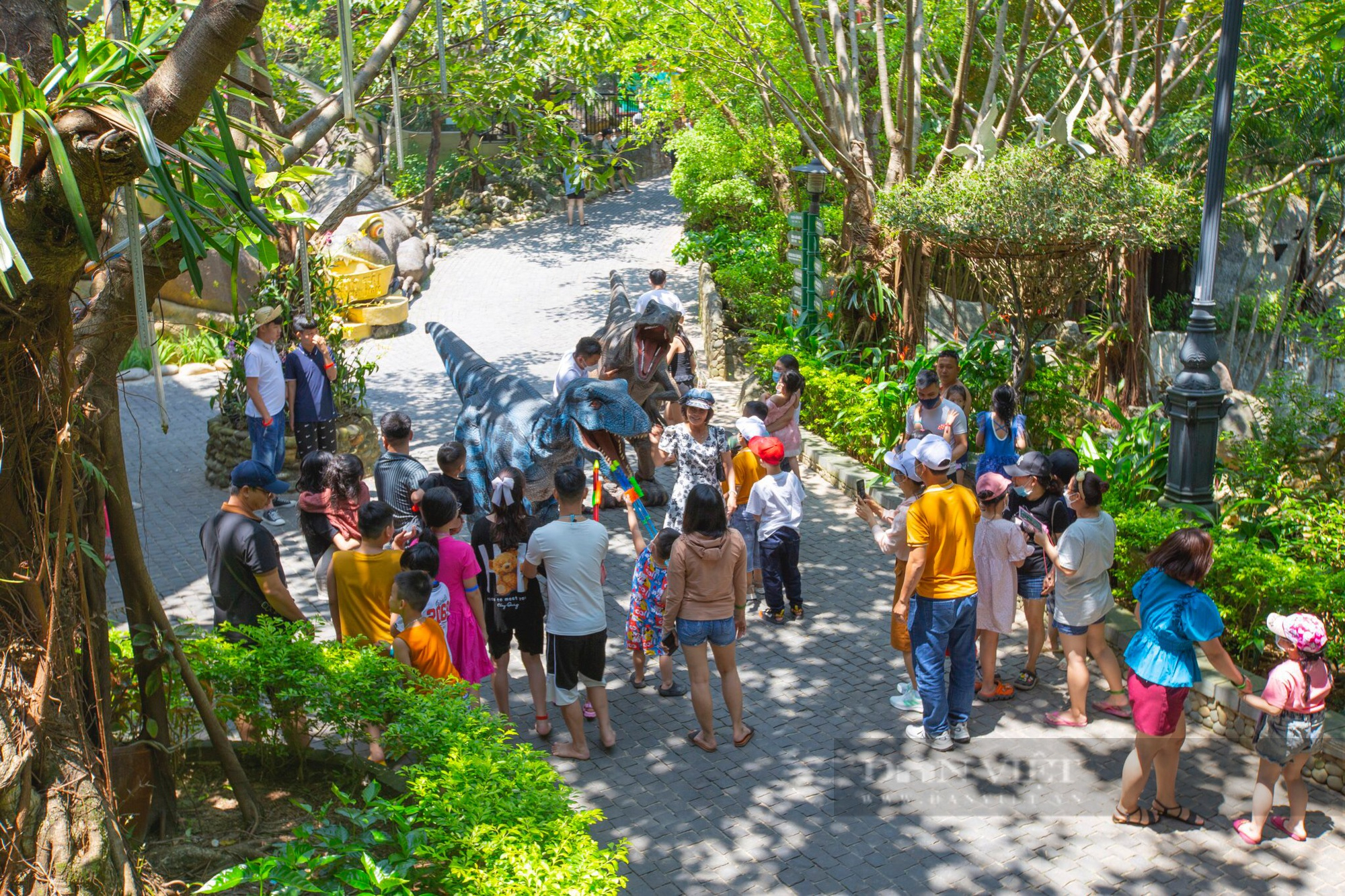Đà Nẵng: Bãi biển, các khu du lịch tấp nập du khách dịp lễ 2/9-9