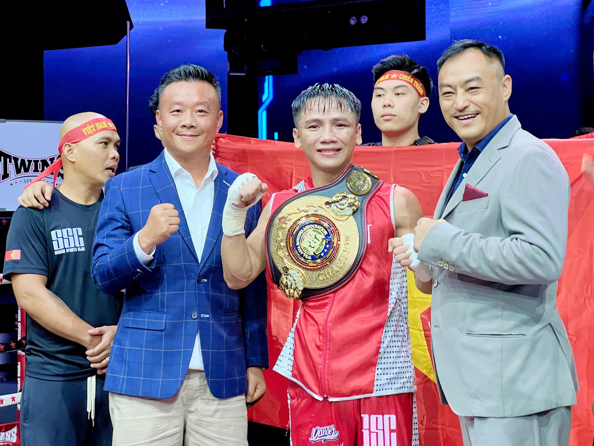 Võ sĩ Lê Hữu Toàn đạt thứ hạng lịch sử trên BXH boxing thế giới-2