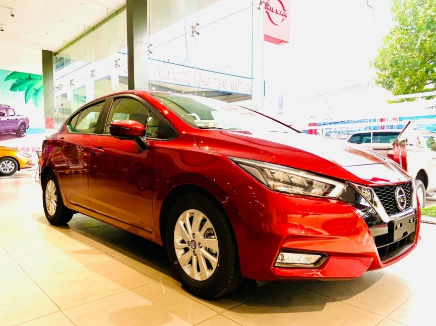 Giá xe Nissan Almera giảm tới hơn 70 triệu đồng tại đại lý-2