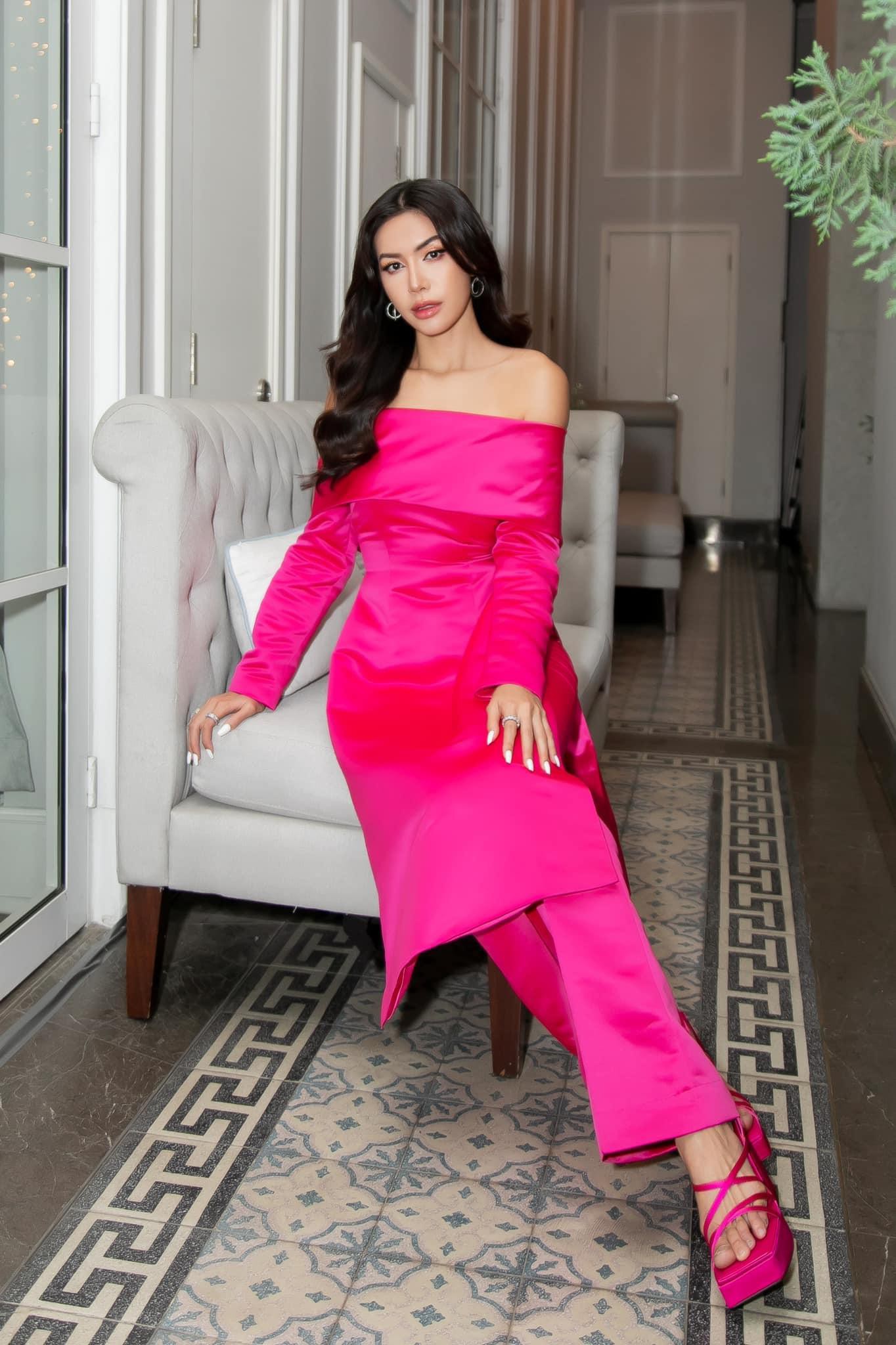 Bí quyết lên đồ đẹp hút hồn cho các nàng da bánh mật từ Hoa hậu H'Hen Niê, Minh Tú-18