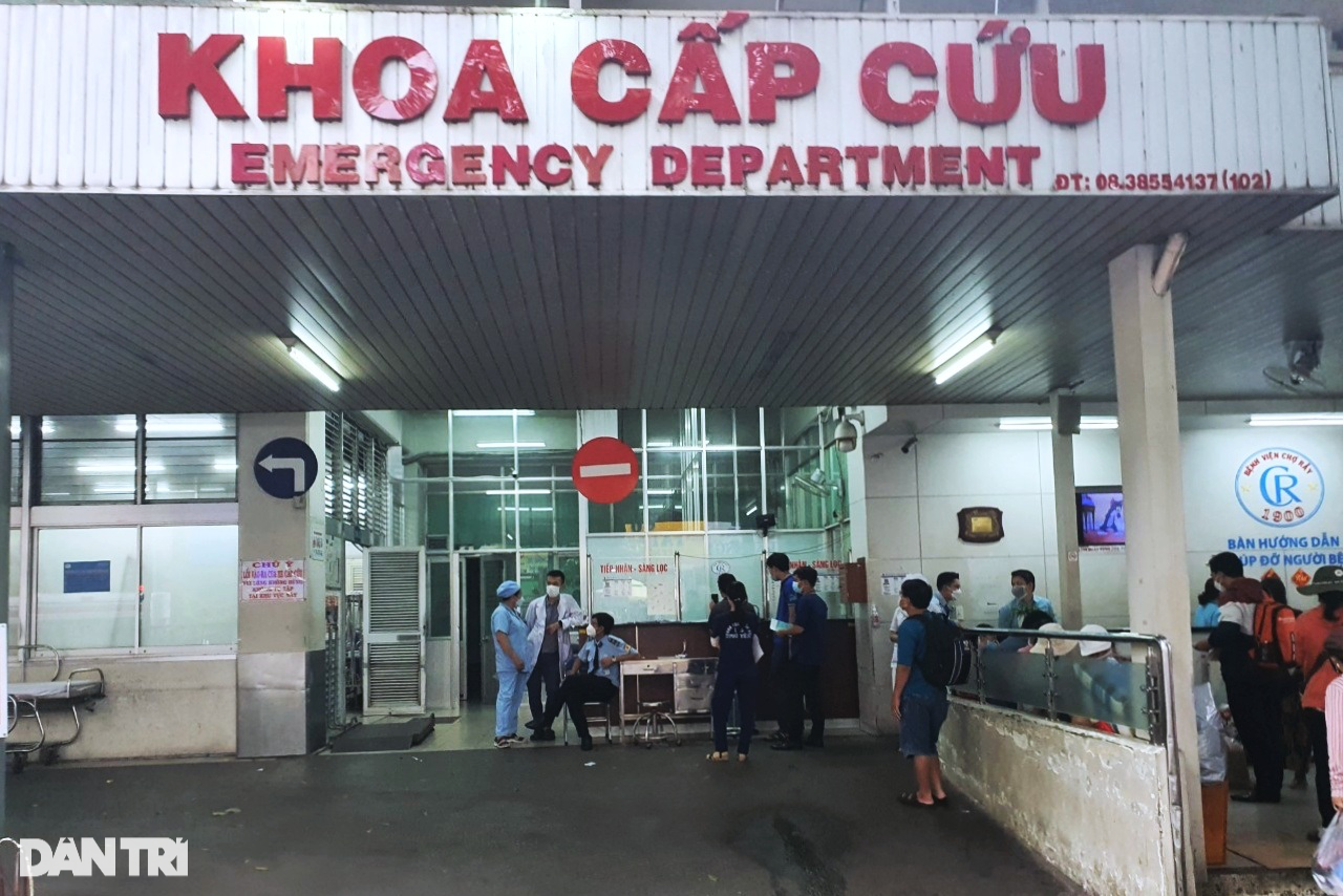Bệnh viện Chợ Rẫy tiếp nhận hơn 1.200 vụ cấp cứu trong 4 ngày lễ-1