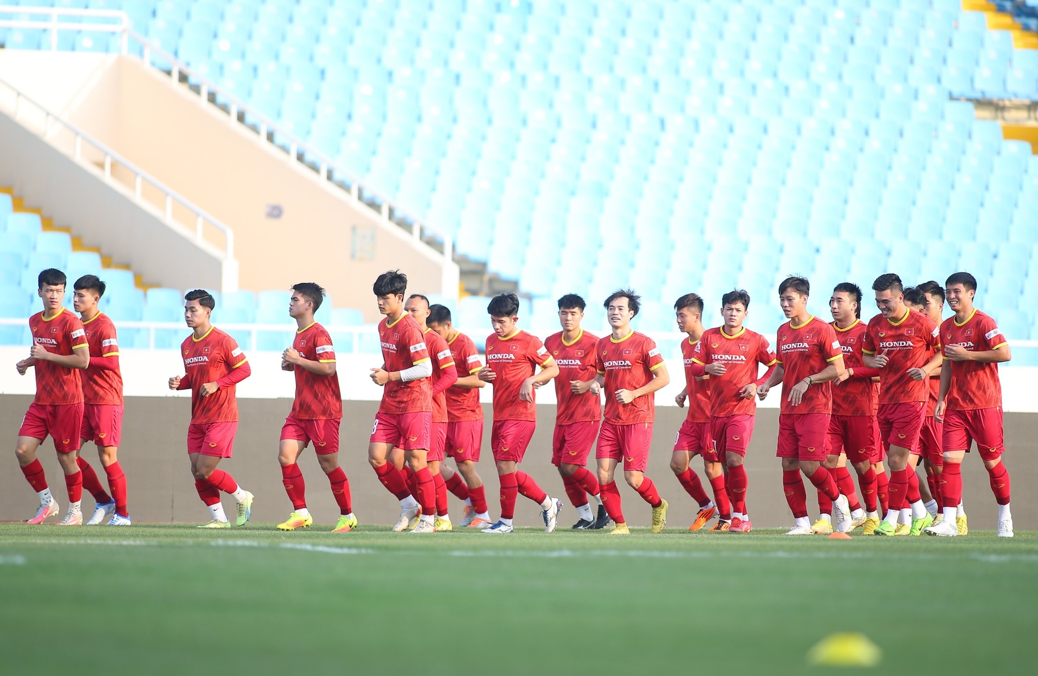 HLV Park Hang-seo: 'Tại sao chúng ta không nghĩ đến thắng đội Dortmund'-2