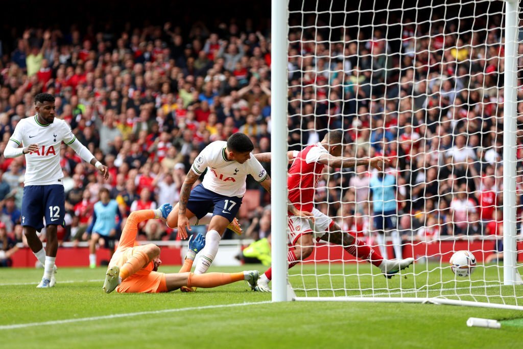 Đè bẹp Tottenham, Arsenal vững vàng trên ngôi đầu Ngoại hạng Anh-5
