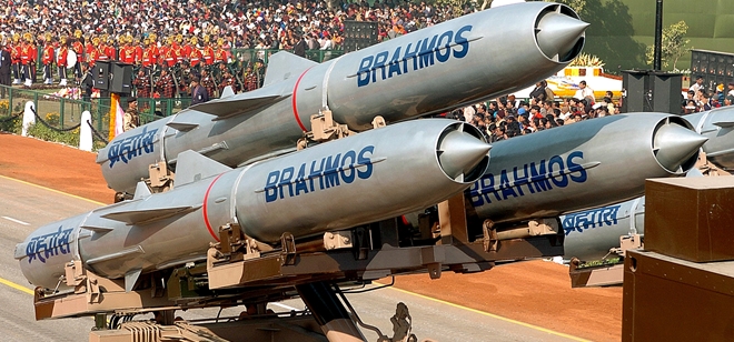 Ấn Độ chi 210 triệu USD mua thêm tên lửa-1