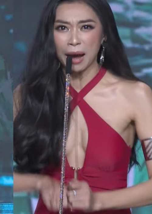 “Cười té ghế” những màn hô tên ở Miss Grand Vietnam 2022-2