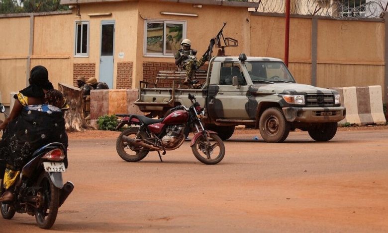 Tình hình Burkina Faso: Mỹ bày tỏ quan ngại, AU lên án vụ đảo chính-1