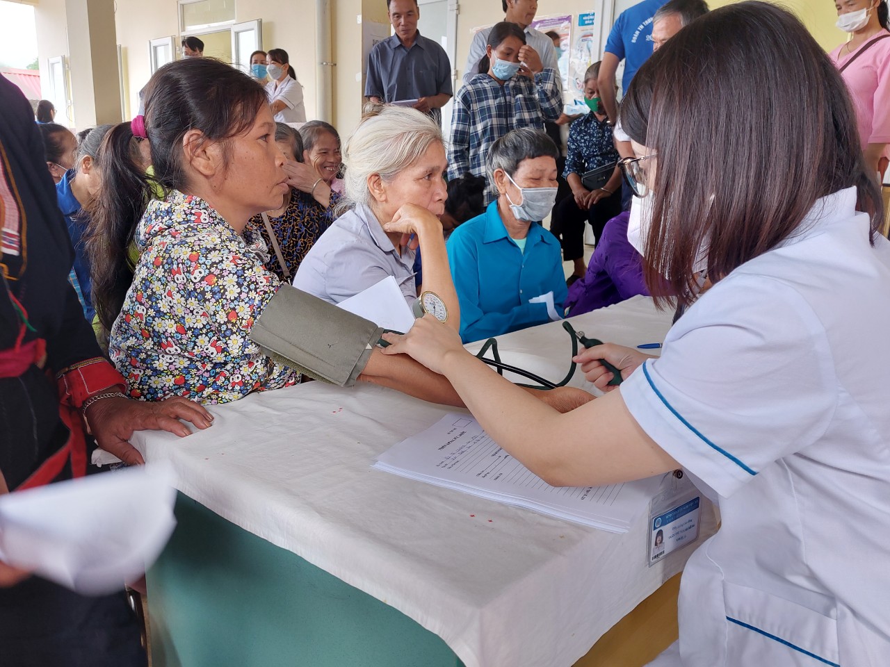 Đoàn Thanh niên Bộ Y tế khám sức khỏe và phát thuốc miễn phí cho bà con vùng sâu, vùng xa-20