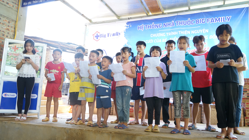Hệ thống nhà thuốc Big Family và hành trình về Hà Giang thực hiện chuyến thiện nguyện hè “Nụ cười của bé – Niềm vui của cộng đồng”-4