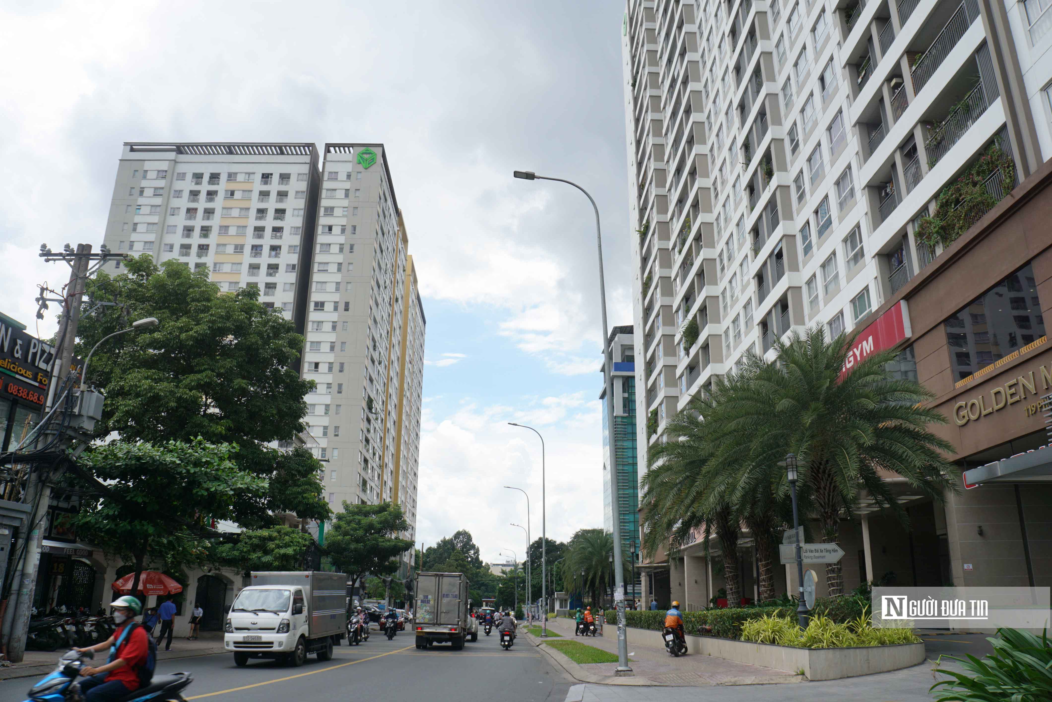 Những tuyến đường “dày đặc” cao ốc, chung cư tại Tp.HCM Bài 4: Nhiều tuyến đường có nguy cơ “qúa tải” do chung cư cao tầng-2