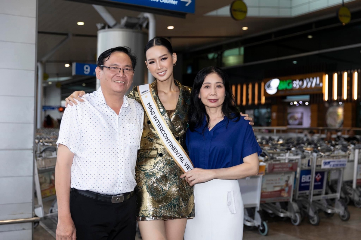 Á hậu Bảo Ngọc lên đường sang Ai Cập dự thi Hoa hậu Liên lục địa 2022-7